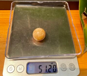 Exquisite 51 Carat Big Round Shape Orange Melo Melo Pearl 5 51,30 Carat Natural Melo Melo Pearl