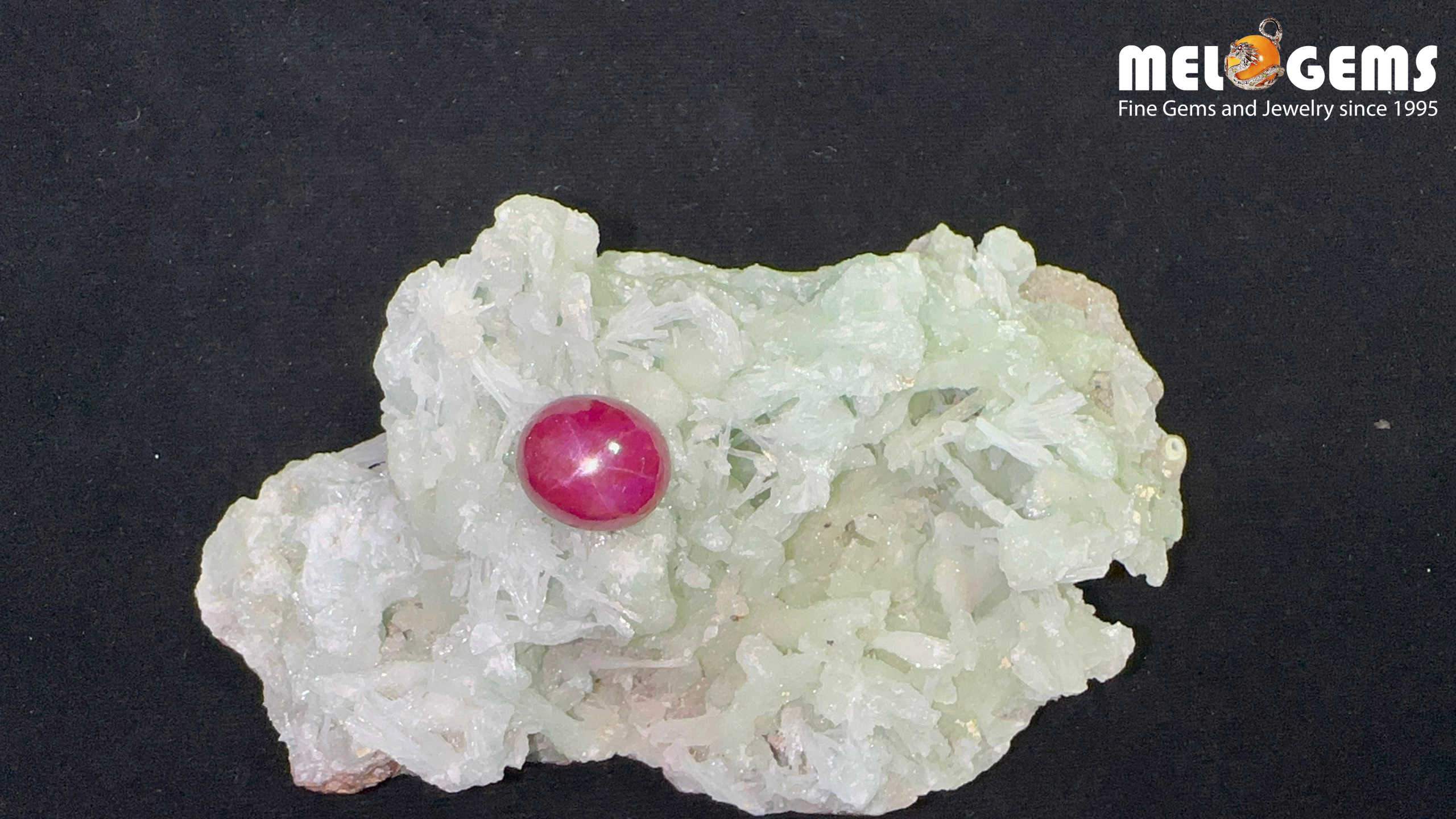 Da Ruby Star tu nhien 13,90ct 2