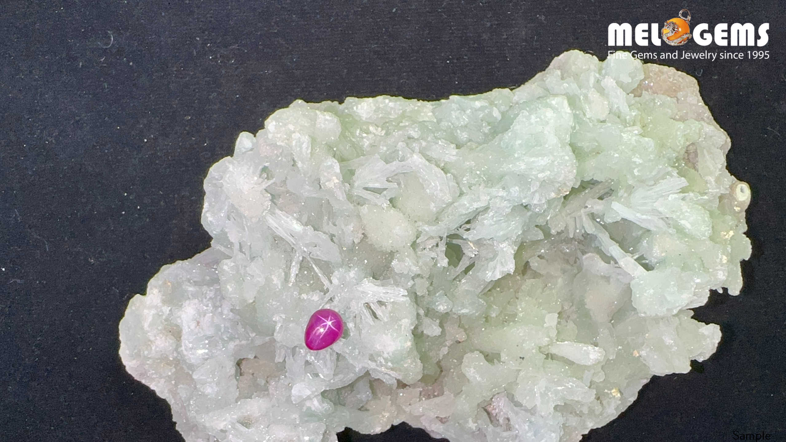 Da Ruby Star tu nhien 1,5ct 2