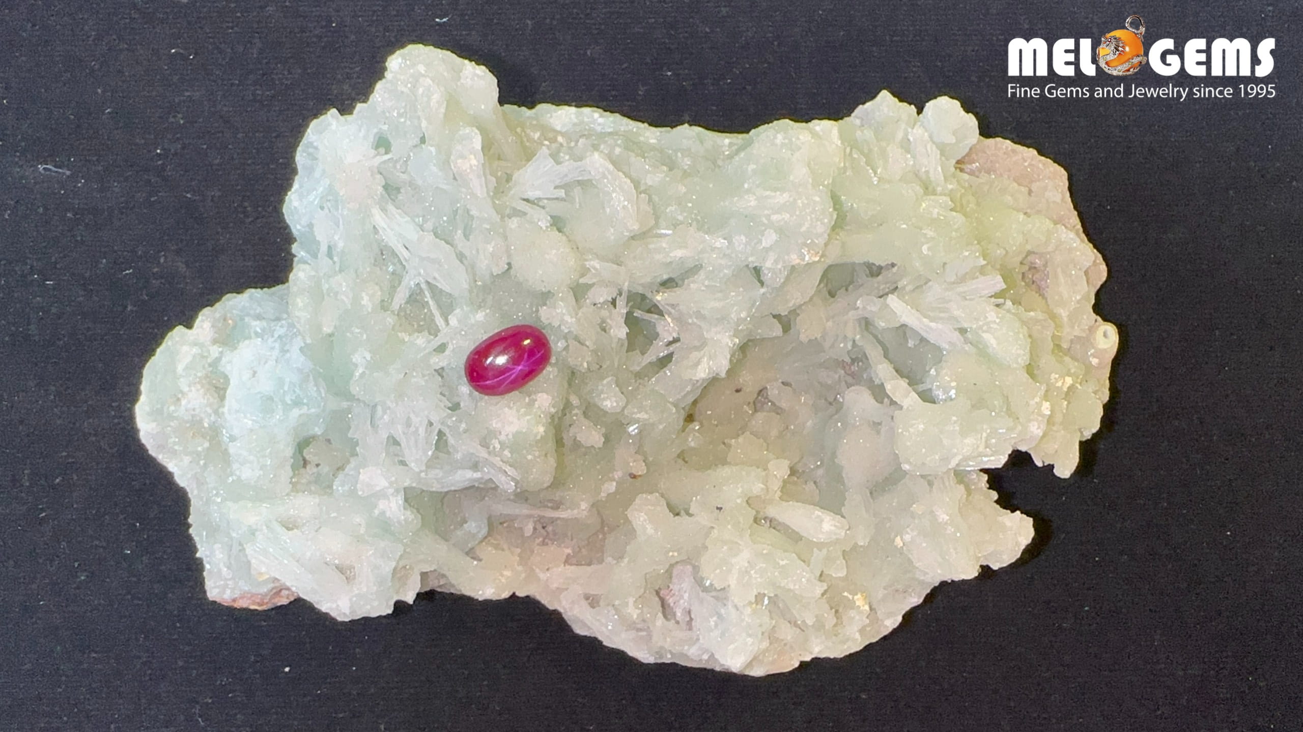 Da Ruby Star tu nhien 2,55 ct 2