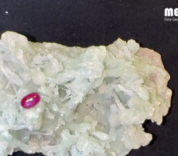 Star Ruby Natural Nghe An Dark Red 2,55 Carat 5 Da Ruby Star tu nhien 2,55 ct 5