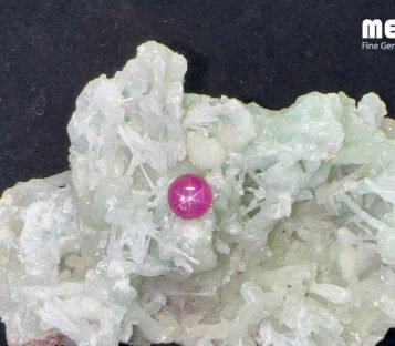 Da Ruby Star tu nhien 2,80ct 3
