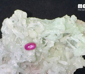 Da Ruby Star tu nhien 2,80ct 3