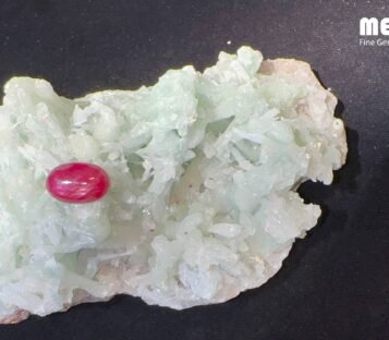 Da Ruby Star tu nhien 3,65 ct 3