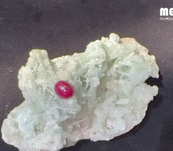 Da Ruby Star tu nhien 4,25 ct 5