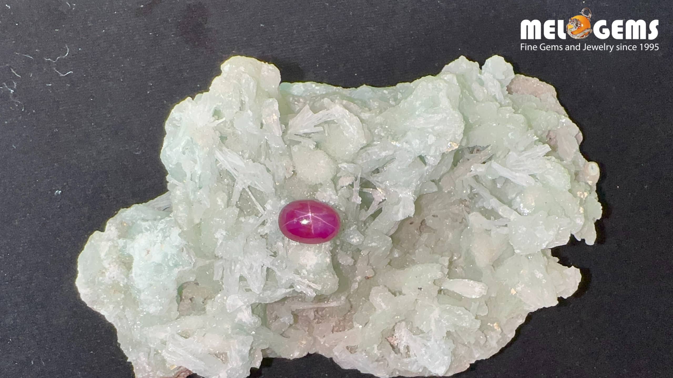 Da Ruby Star tu nhien 4,45 ct 3