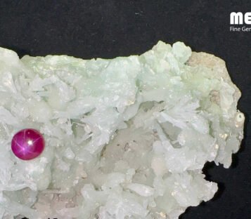 Da Ruby Star tu nhien 4ct 5