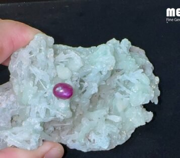 Da Ruby Star tu nhien 6ct 2