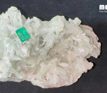 Da emeral tu nhien hang Colombia EMR0203 2