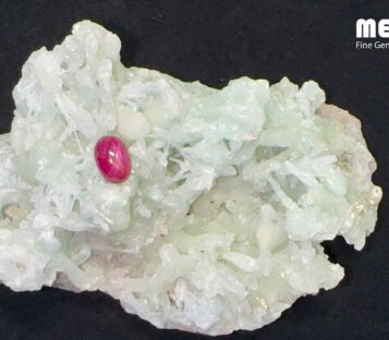 Da ruby sao doi tu nhien hang Luc Yen RB1202 1