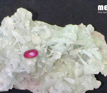 Da ruby sao doi tu nhien hang Luc Yen RB1210 4