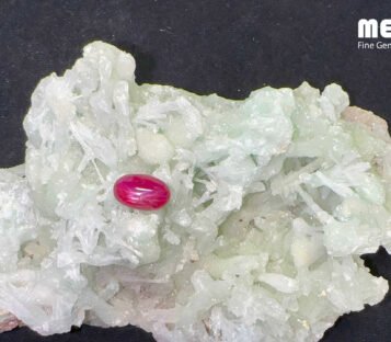 Da ruby sao doi tu nhien hang Luc Yen RB1211 1