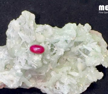 Da ruby sao doi tu nhien hang Luc Yen RB1211 3