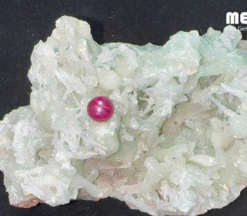 Da ruby sao doi tu nhien hang Nghe An RB1301 5