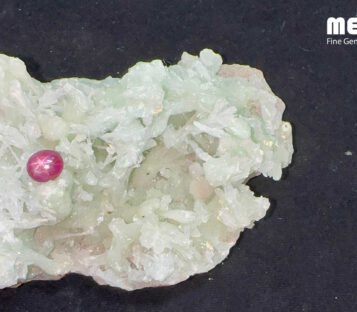 Da ruby sao doi tu nhien hang Nghe An RB1302 4