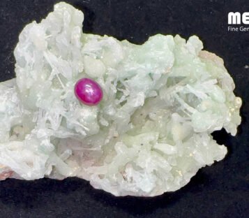 Da ruby sao tu nhien hang Luc Yen RB1101 1