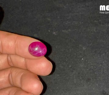 Da ruby sao tu nhien hang Luc Yen RB1403 1