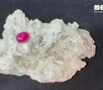 Da ruby sao tu nhien hang Luc Yen RB1604 1