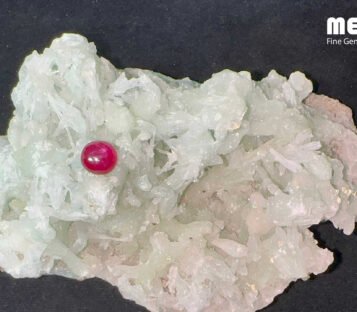 Da ruby sao tu nhien hang Luc Yen RB1701 2