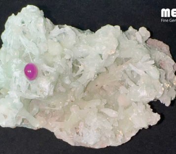 Da ruby sao tu nhien hang Luc Yen RB1704 1