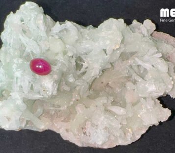 Da ruby sao tu nhien hang Luc Yen RB1705 1