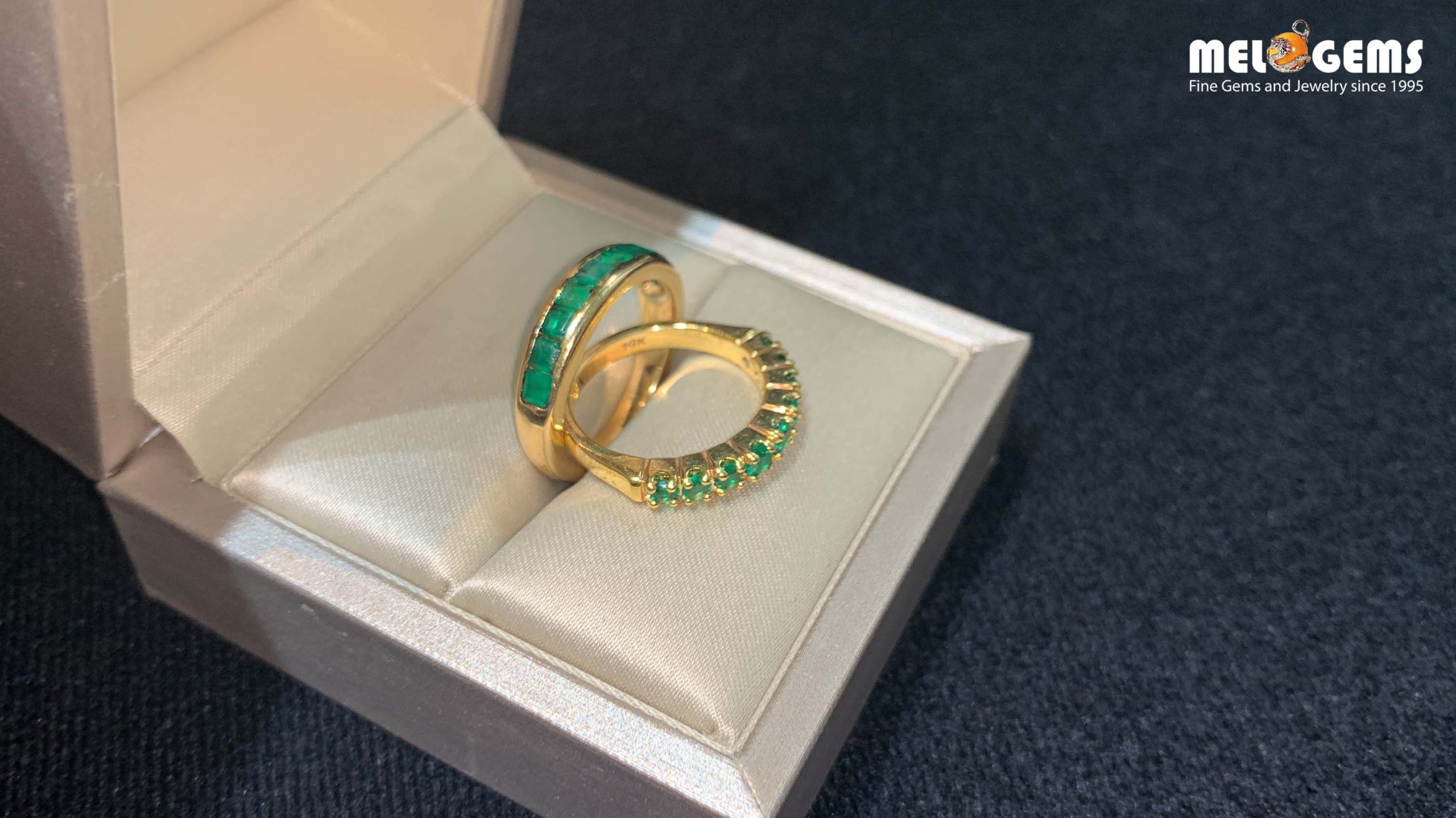 Eternity Emerald 14k Gold Ring 3