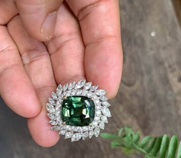 Green Sapphire Ring With Diamonds 1