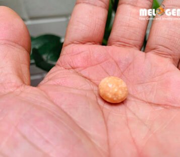 Extremely Rare and Beautiful 12,55 Carat Natural Melo Melo Pearl 5 ML08 7