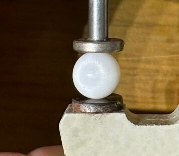 Beautiful 5.65 Carat Round White Conch Pearl