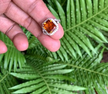 Mandarine Garnet Ring With Diamonds 2