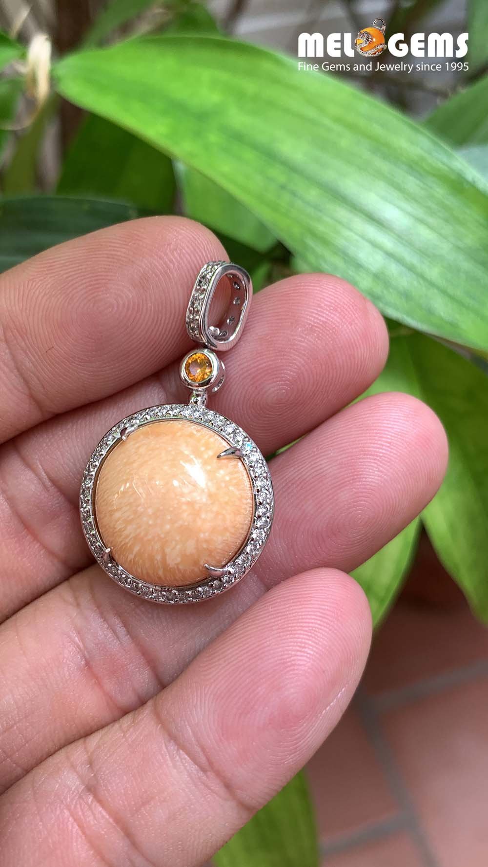 Natural Melo Melo Pearl Pendant With Sapphire And Diamond 5