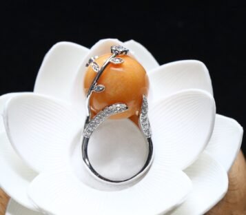 Natural Melo Melo Pearl Ring With Diamond 2