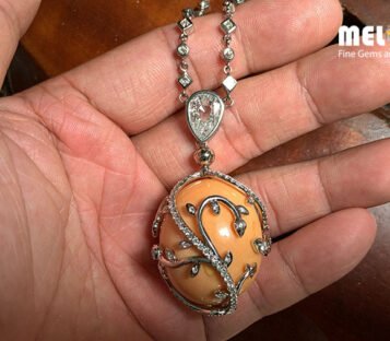 Natural Melo Pearl Necklace With Diamonds 2