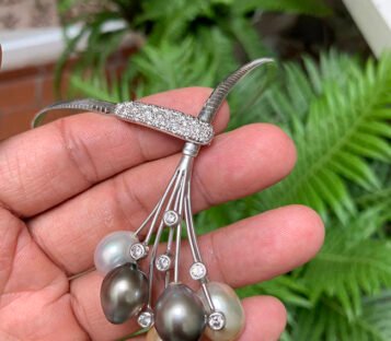 Natural Pearl Necklace With Diamonds 2