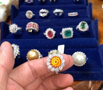 Round Cut Faceted Garnet Ring With Diamonds 3