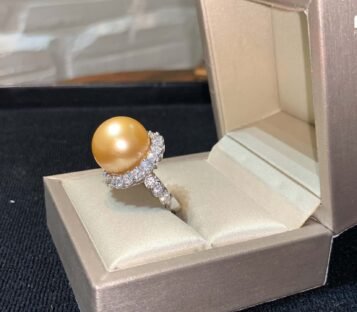 South Sea Pearl Ring With Diamonds 1