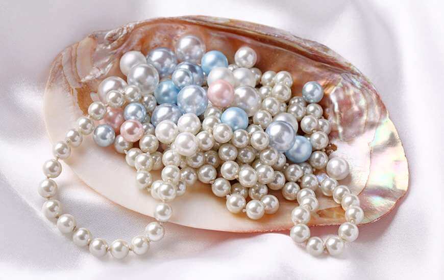 How Much is a Pearl Necklace Worth? 2 Brief history of pearls and their significance