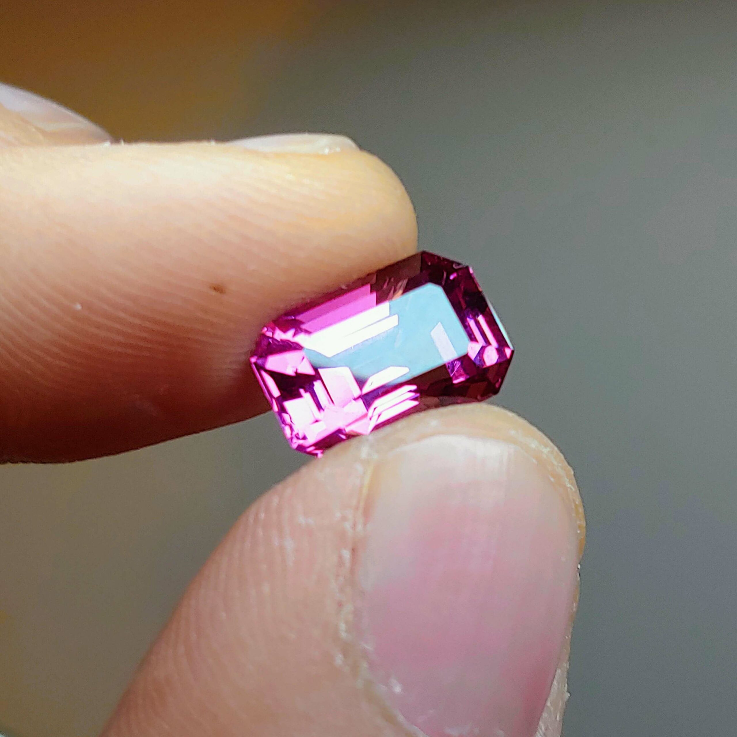 How Much Does Pink Spinel Cost Per Carat? 7 Factors to Consider When Buying Pink Spinel
