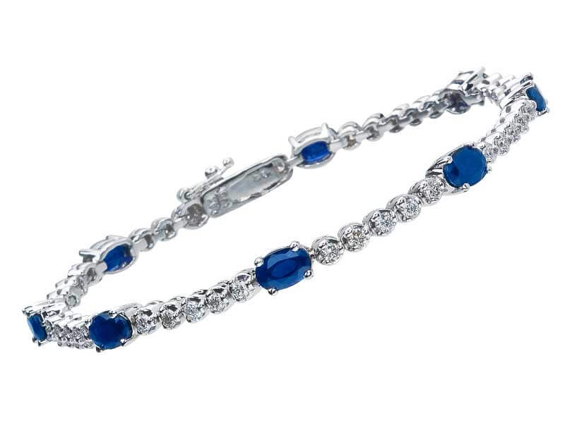 The Most Beautiful Sapphire and Diamond Bracelets 4 Factors to Consider When Choosing a Sapphire and Diamond Bracelet