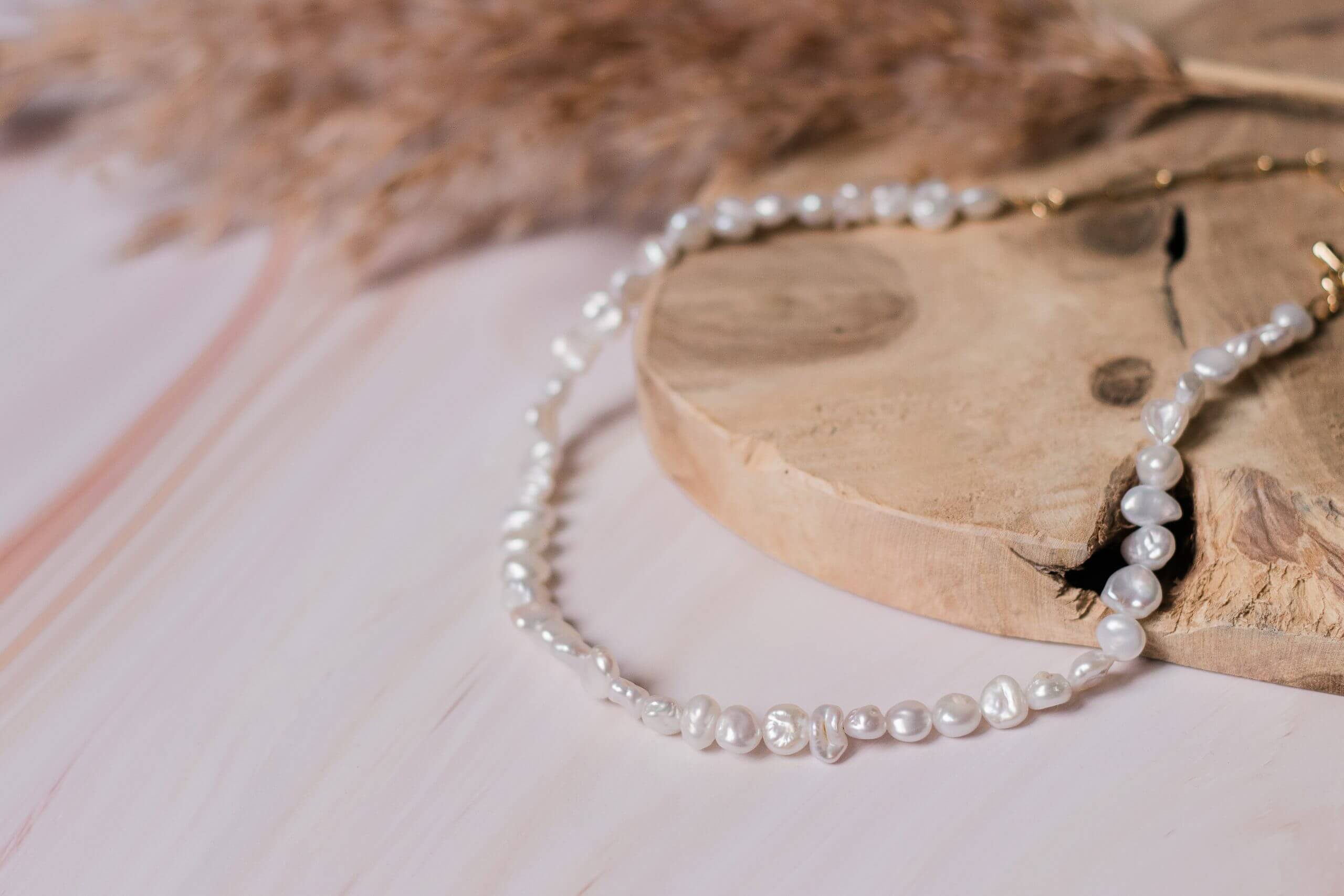 How Much Does a Pearl Necklace Cost? 6 Freshwater Pearl Necklaces