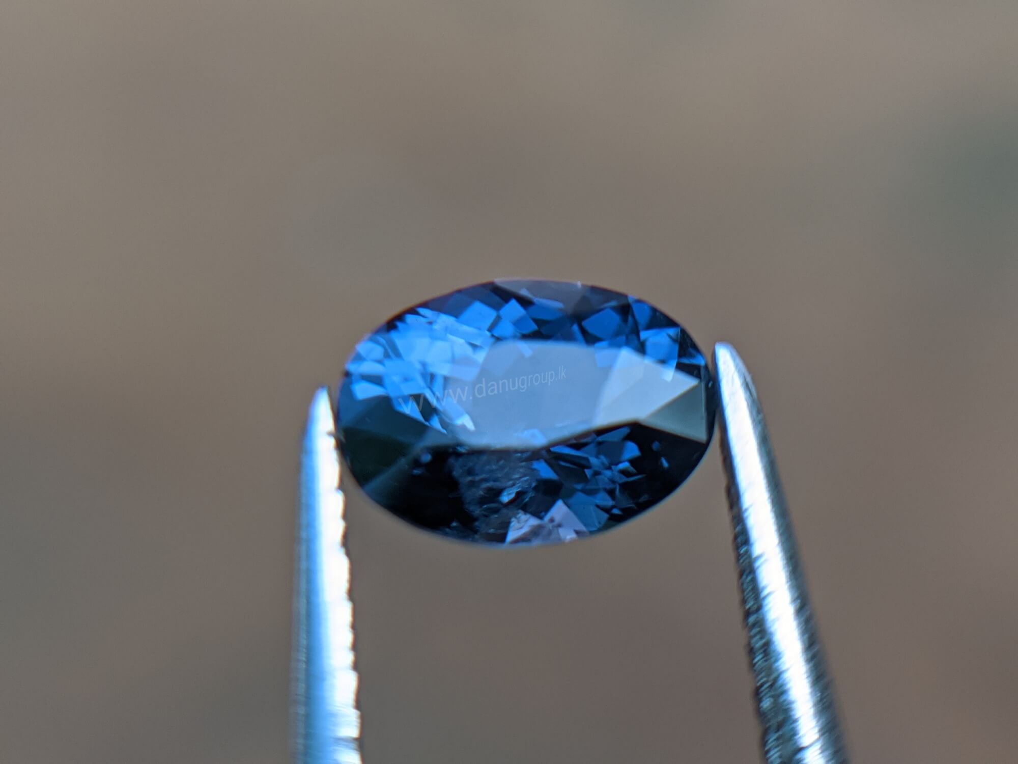 How Much Does Cobalt Blue Spinel Cost Per Carat? 13 Setting and Mounting Options