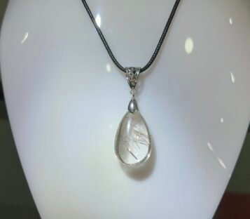 Feng Shui Necklace VC04