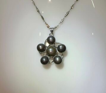 Feng Shui Necklace VC10