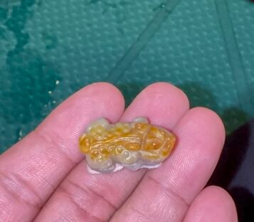 Feng Shui Wealthy Good Luck Attract Pixiu Jade TCT57