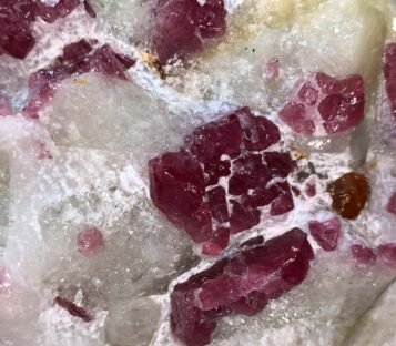 Gemstone Crystal Luc Yen CDQ12 4 Gemstone Crystal Luc Yen CDQ12 3