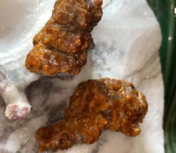 Gemstone Crystal Luc Yen CDQ15 2