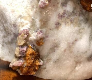 Gemstone Crystal Luc Yen CDQ15 3