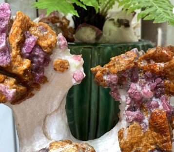 Gemstone Crystal Luc Yen CDQ27 2