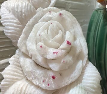 Gemstone Crystal Rose CDQ01 4 Gemstone Crystal Rose CDQ01 3