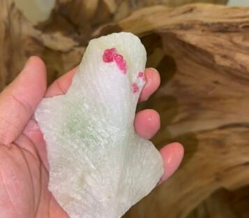 Gemstone Crystals Luc Yen CDQ114 1